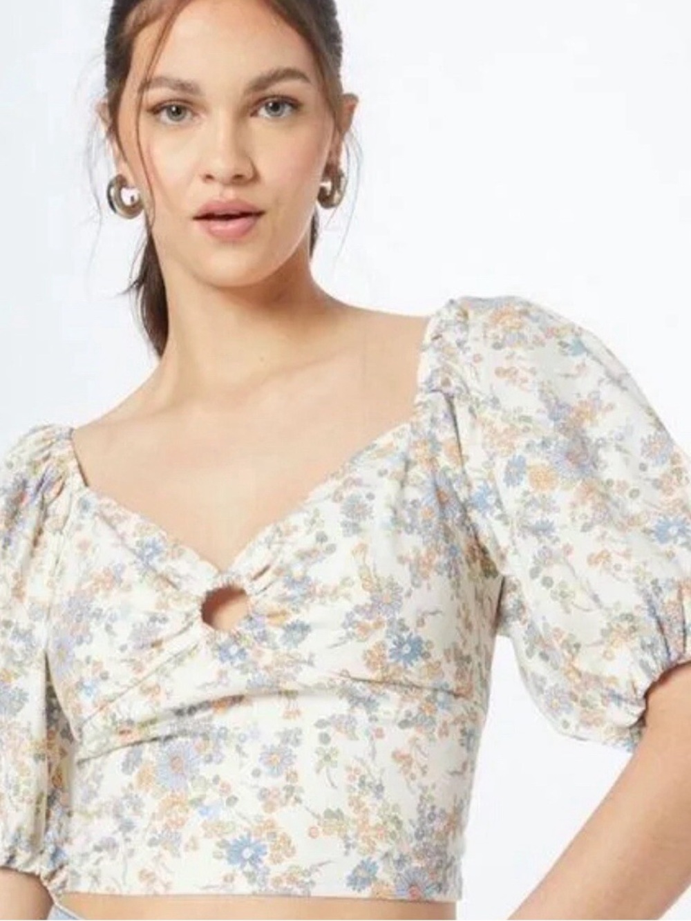 Abercrombie & fitch Floral Puff-Sleeve Crop Top in Cream